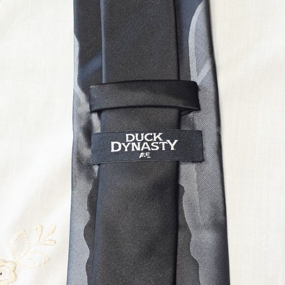 DUCK DYNASTY Black Slim Hillbilly Redneck Approved Men's Neck Tie $39 - Picture 3 of 3